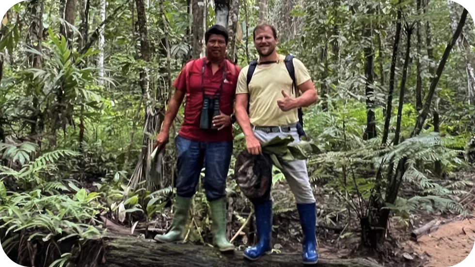 Partnership between Andrés Apana Hinojosa and Richard Borrmann supporting a community based ecotourism project.